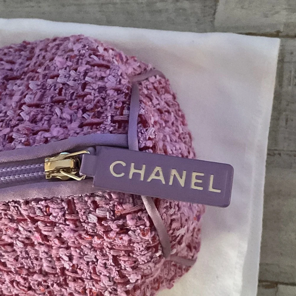 CHANEL Pink Tweed Cosmetic Pouch